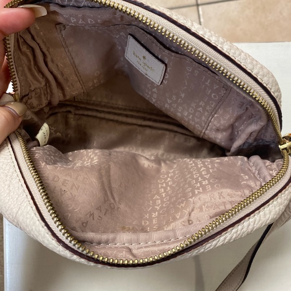 Kate Spade Purse - Picture 4 of 7